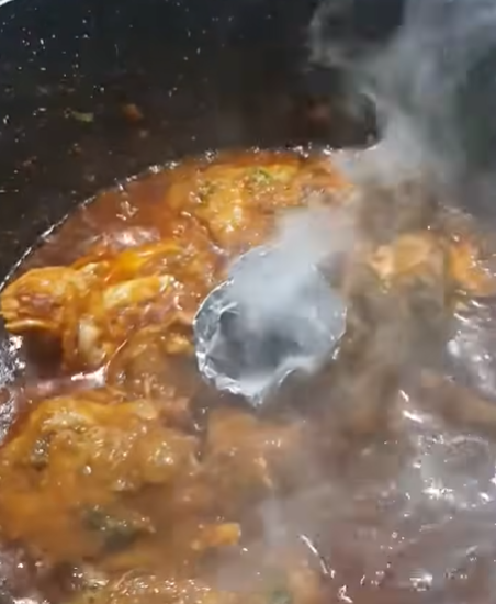 Dhungar: How to Add Coal Smoke to Daal, Kebabs and Karahi