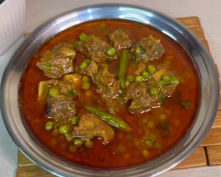 Matar Gosht